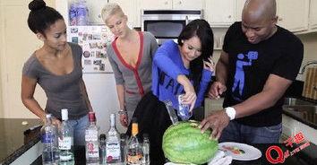 老外吃瓜事件,一场跨国文化的碰撞与解读