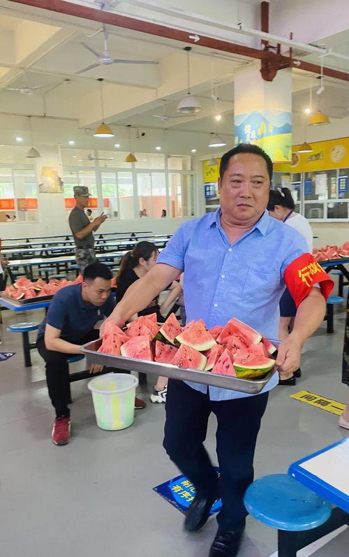 技师学院吃瓜最新事件,揭秘校园内幕引发热议