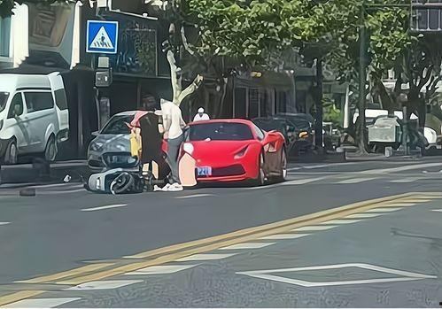 杭州法拉利吃瓜事件