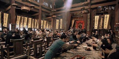 梁山龙城广场吃瓜事件始末,一场引发热议的街头冲突始末