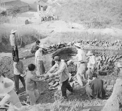 梁山龙城广场吃瓜事件始末,一场引发热议的街头冲突始末