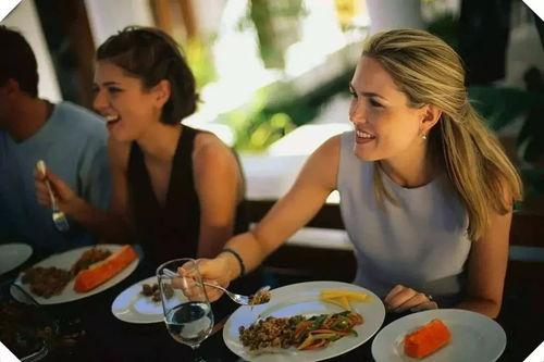 最近食堂吃瓜事件视频,揭秘校园食堂背后的惊人真相